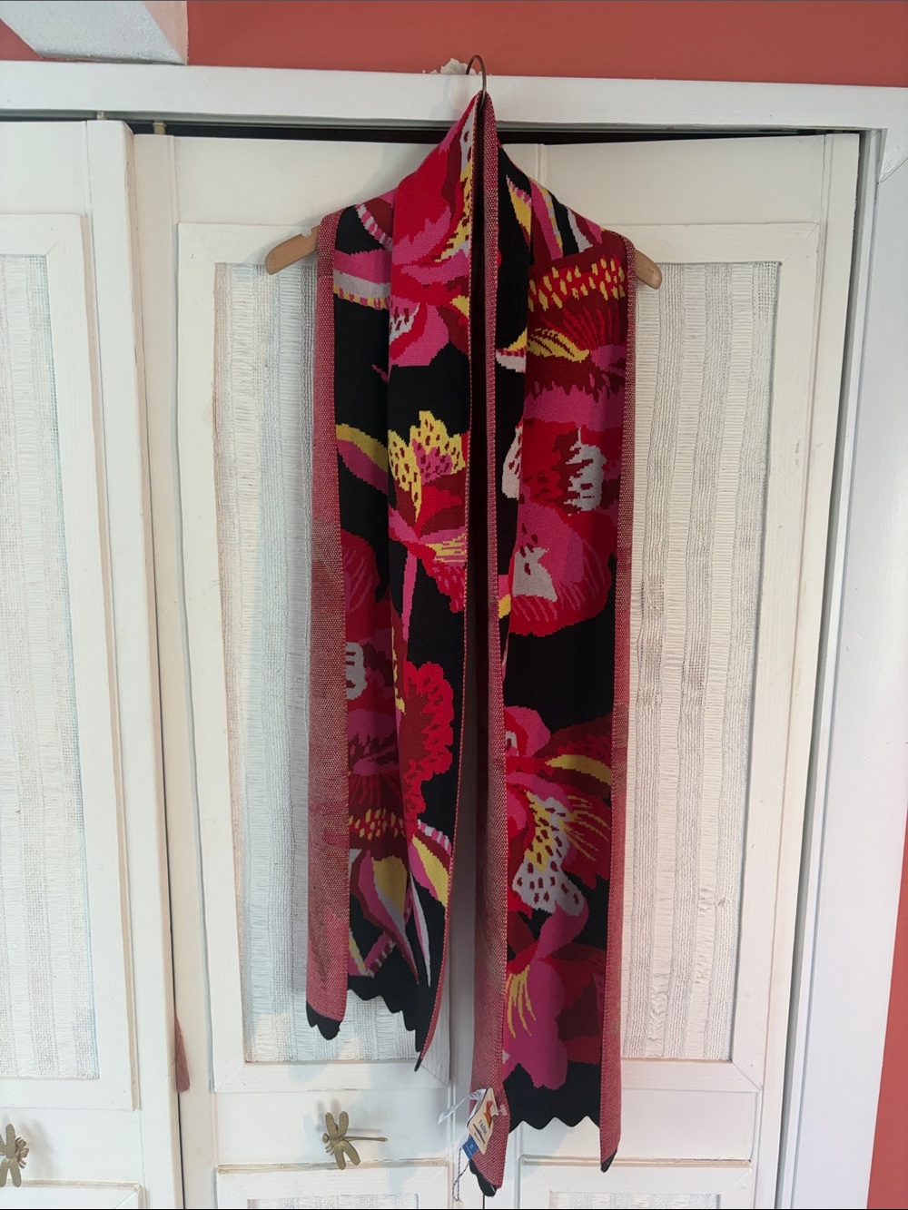 NWOT Farm Rio scarf.  Never worn. 82”x 14” - Picture 3 of 7